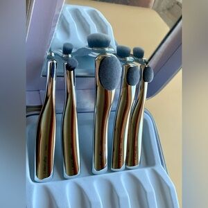 Artis The Digit 5-Brush Set in Luxury Case NIB